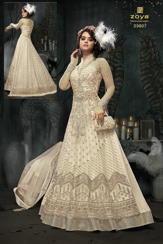 latest wedding dress design | Red bridal dress, Indian bridal dress,  Pakistani bridal dresses